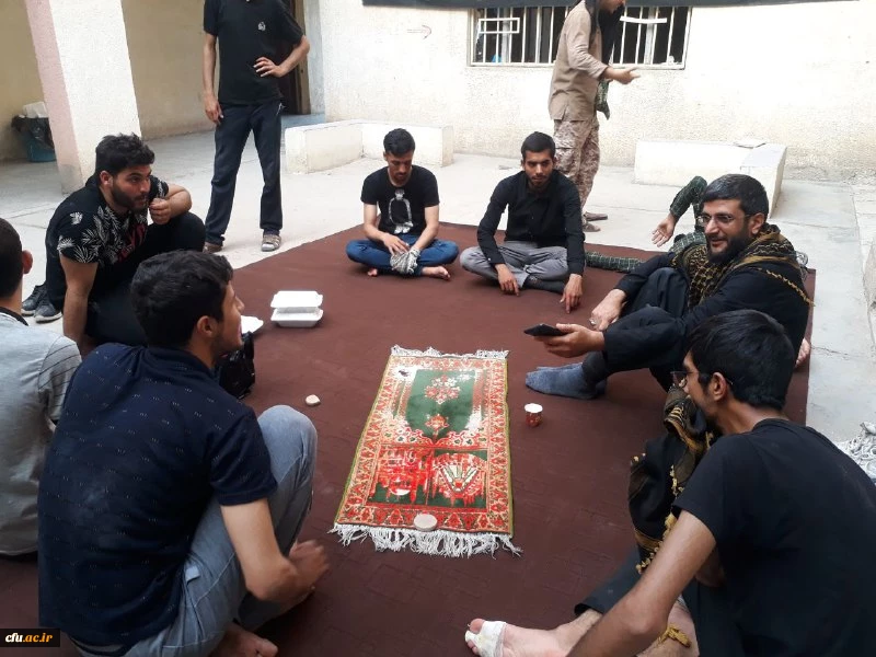 حضور دانشجو معلمان  در موکب دانشگاه فرهنگیان در کربلای معلی