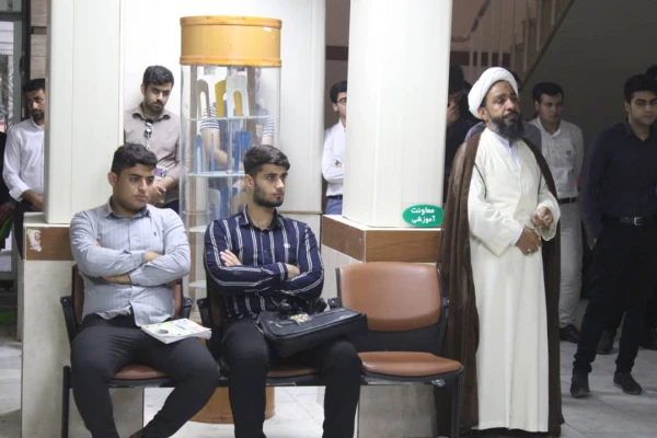 نمایش آئینی علمدار در پردیس های دانشگاه فرهنگیان استان بوشهر برگزار شد 3