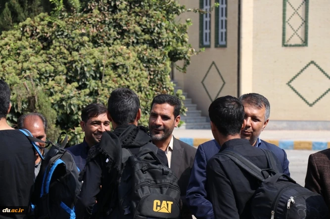استقبال از دانشجومعلمان زائر پیاده روی اربعین حسینی در دانشگاه فرهنگیان کرمان 7