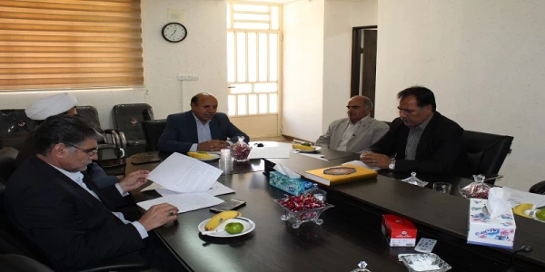 سومین جلسه بنیاد خیرین حامی دانشگاه فرهنگیان استان لرستان با حضور رئیس مجمع خیرین استان و مدیر عامل بنیاد خیرین به منظور برنامه ریزی و انتخاب اعضای هیات مدیره تشکیل شد. 3