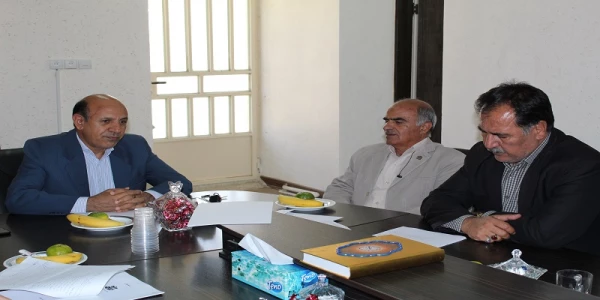 سومین جلسه بنیاد خیرین حامی دانشگاه فرهنگیان استان لرستان با حضور رئیس مجمع خیرین استان و مدیر عامل بنیاد خیرین به منظور برنامه ریزی و انتخاب اعضای هیات مدیره تشکیل شد. 6