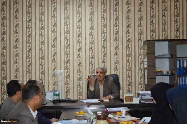 اهرم کار سرپرستان شیوه نامه سکونت در سراها است 3