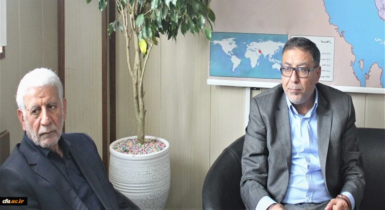 

 به تبعیت از رهبر فرزانه انقلاب، آمادگی دفاع تمام قد از توسعه دانشگاه فرهنگیان داریم
 2