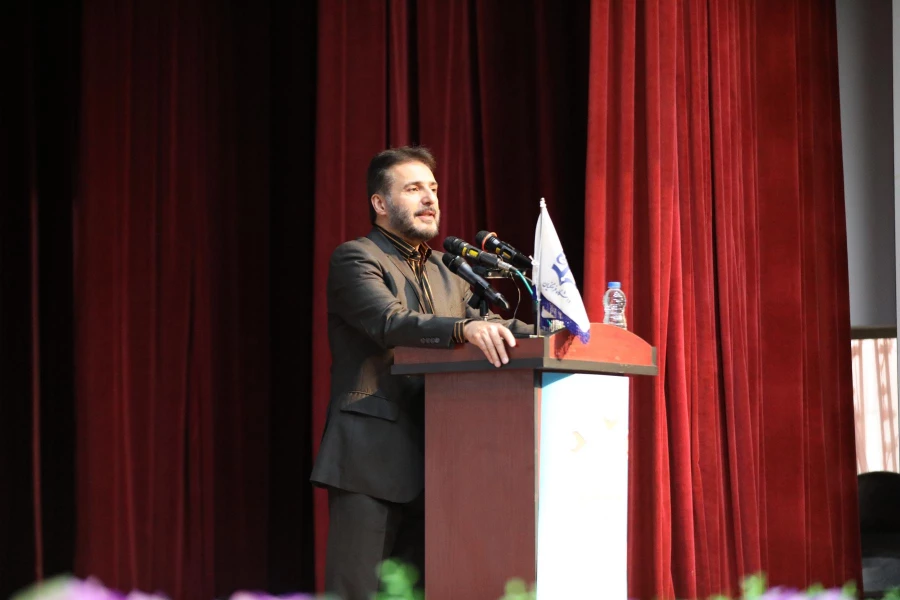 فرزندانمان را باید متناسب و برای دوران خود تربیت و آماده کنیم 3