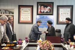 بهترین عمل صالح قدم برداشتن برای ارتقا آموزش و پروش و تربیت نیروی انسانی است 3