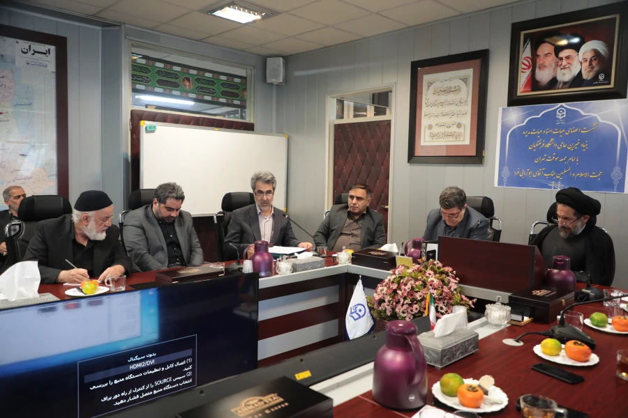 بهترین عمل صالح قدم برداشتن برای ارتقا آموزش و پروش و تربیت نیروی انسانی است 4