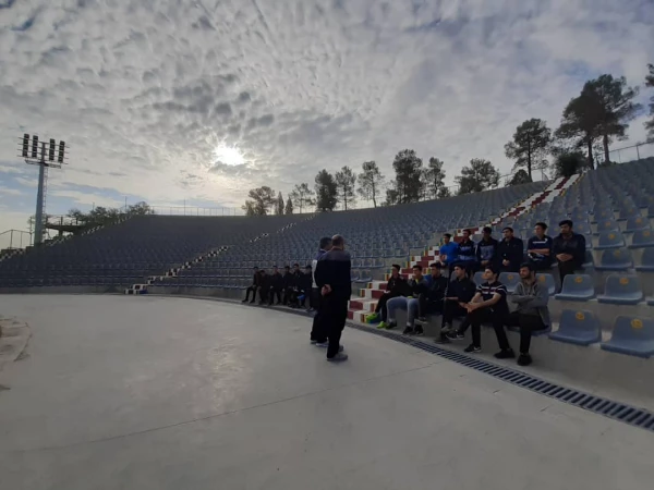 کارگاه آموزشی دانشجو معلمان تربیت بدنی پردیس شهید باهنر اصفهان در ساحل زاینده رود
