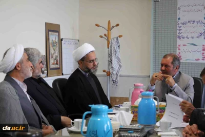 دکتر صفرزاده در نشست بنیاد خیرین حامی دانشگاه فرهنگیان خراسان شمالی :

خدمت به تربیت و پرورش معلم یک تکلیف است.