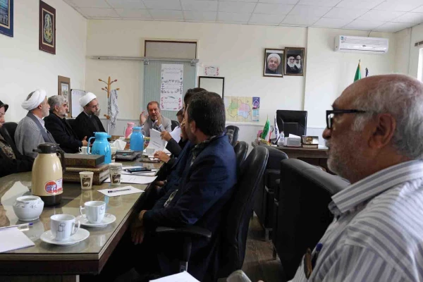 نشست بنیاد خیرین خراسان شمالی در دانشگاه فرهنگیان استان

دکتر صفرزاده در نشست خیرین استان گفت:خدمت به تربیت و پرورش معلم یک تکلیف است. 2