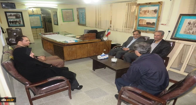 بازدید دکتر علی نجفی سرپرست مدیریت امور پردیس های استان از موزه ی اسناد و گنجینه ی آموزش و پرورش 3