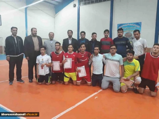 برگزاری مسابقات فوتسال دانشجومعلمان پردیس امام محمد باقر(ع) به مناسبت هفته تربیت بدنی 2