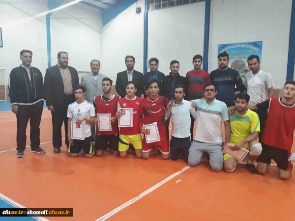 برگزاری مسابقات فوتسال دانشجومعلمان پردیس امام محمد باقر(ع) به مناسبت هفته تربیت بدنی 2