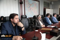 
مسئولان باید با تمهید امکانات و وسایل ورزشی در سراها و فضاهای دانشجویی ورزش را نهادینه کنند.
 2