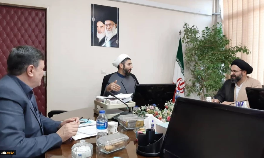 دیدار رئیس دانشگاه با مسئول دفتر نهاد رهبری در دانشگاهها 

 2