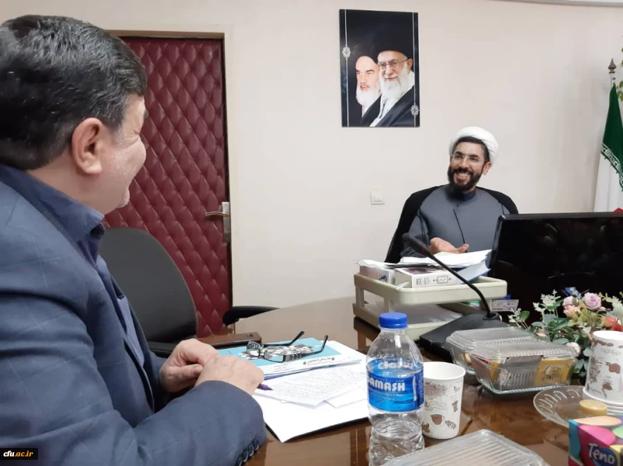 دیدار رئیس دانشگاه با مسئول دفتر نهاد رهبری در دانشگاهها 

 3