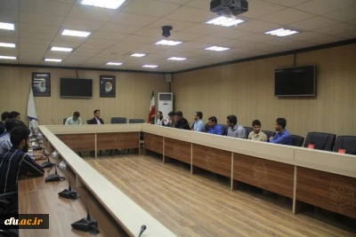 نشست صمیمی مدیر امور پردیس های استان هرمزگان با دبیران کانون ها ، تشکل های اسلامی و انجمن های علمی پردیس شهید بهشتی هرمزگان