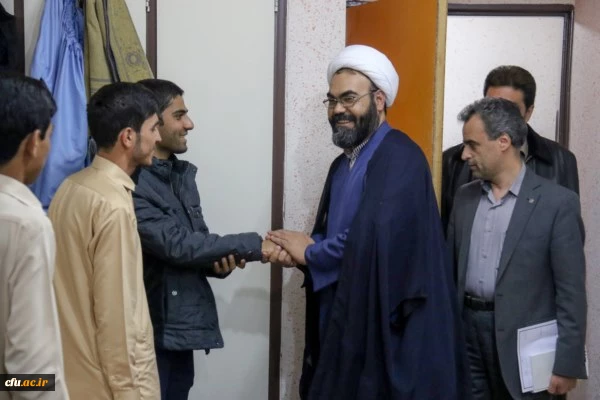 در راستای برنامه ریزی به منظور بازدید های منظم از سراهای دانشجویی پردیس شهیدان پاک نژاد یزد انجام شد: 3