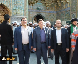 حضور دکتر خنیفر در جمع دانشجو معلمان حاضر در راهپیمایی یوم الله 13 آبان قم 3