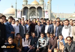 حضور دکتر خنیفر در جمع دانشجو معلمان حاضر در راهپیمایی یوم الله 13 آبان قم 7