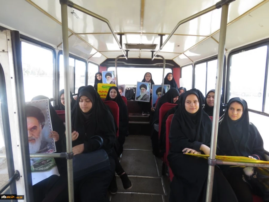 در مراسم روز ملی مبارزه با استکبار جهانی، تسخیر لانه جاسوسی و روز دانش آموز 11