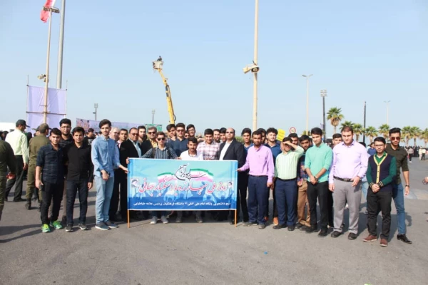 حضور پر شور مسئولان، اساتید و دانشجو معلمان دانشگاه فرهنگیان استان بوشهر در راهپیمایی ۱۳آبان 7