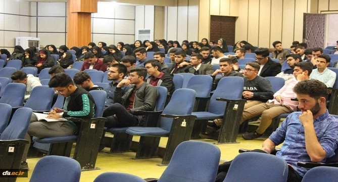 واکاوی اندیشه های این شاعر معاصر در همایشی تخصصی، با حضور اعضای هیات علمی و دانشجو معلمان دانشگاه فرهنگیان همدان 3