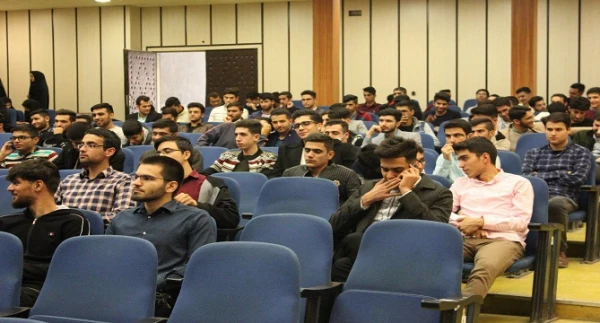 واکاوی اندیشه های این شاعر معاصر در همایشی تخصصی، با حضور اعضای هیات علمی و دانشجو معلمان دانشگاه فرهنگیان همدان 6