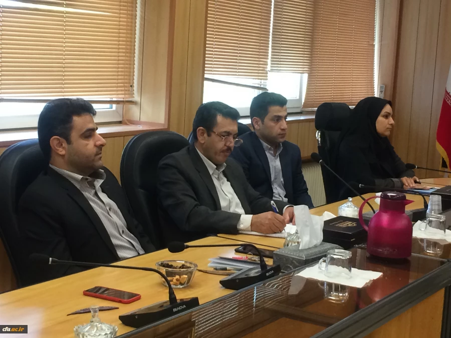 اولین نشست انجمن کتابخوانی معاونت پژوهش و فناوری برگزار گردید. 6