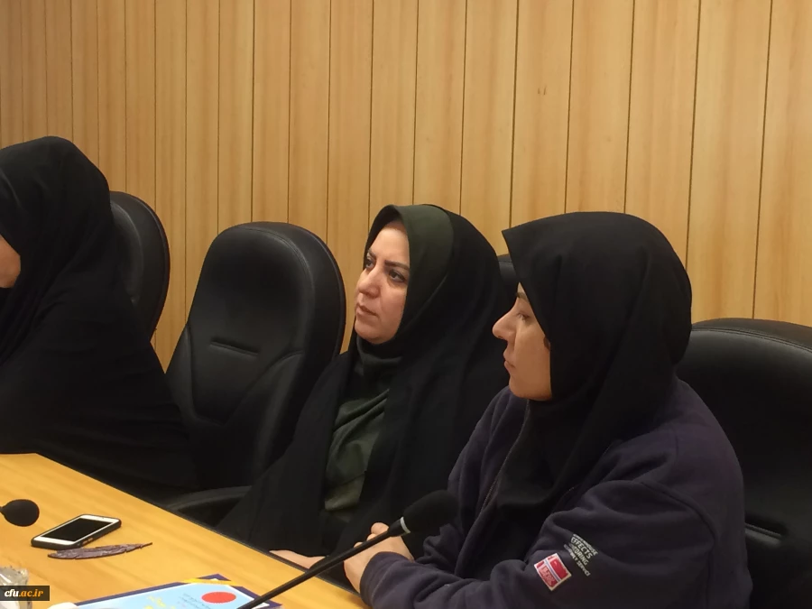 اولین نشست انجمن کتابخوانی معاونت پژوهش و فناوری برگزار گردید. 9