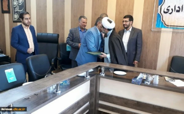 مراسم تکریم و معارفه مسئولین جدید و قدیم بسیج اساتید در دانشگاه فرهنگیان کرمان 6