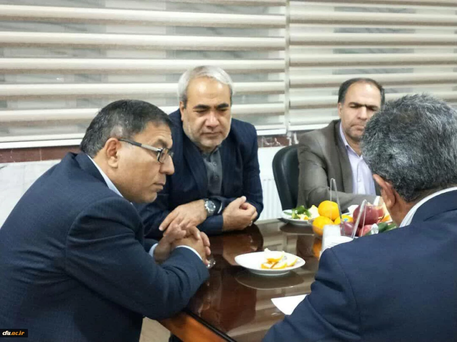 بازدید معاونت دانشجویی دانشگاه فرهنگیان به نمایندگی از دکتر خنیفر برای بررسی ابعاد زلزله آذربایجان شرقی از دانشگاه فرهنگیان این استان  2