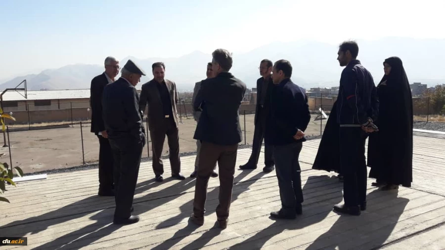 بازدید رییس و مدیر عامل مجمع خیرین از دانشگاه فرهنگیان استان مرکزی 4