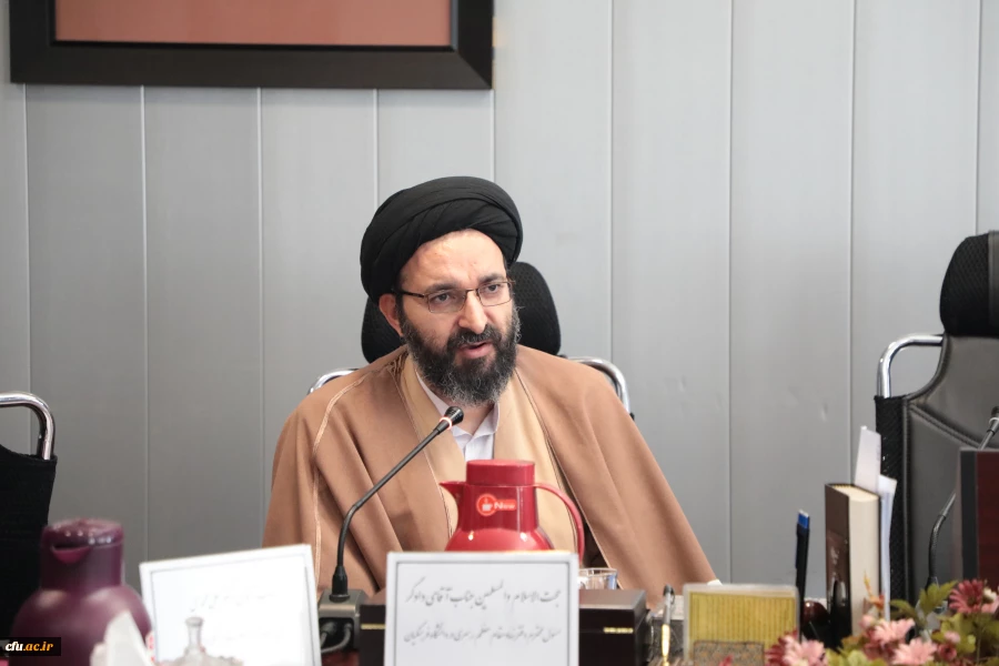 تاثیر فضا و سفر زیارتی اربعین  برای دانشجومعلمان جوان بی جایگزین است 2