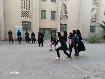 به مناسبت هفته تربیت بدنی مسابقات ورزشی با حضور دانشجویان ، کارکنان واساتید در پردیس های استان سیستان وبلوچستان برگزار شد.