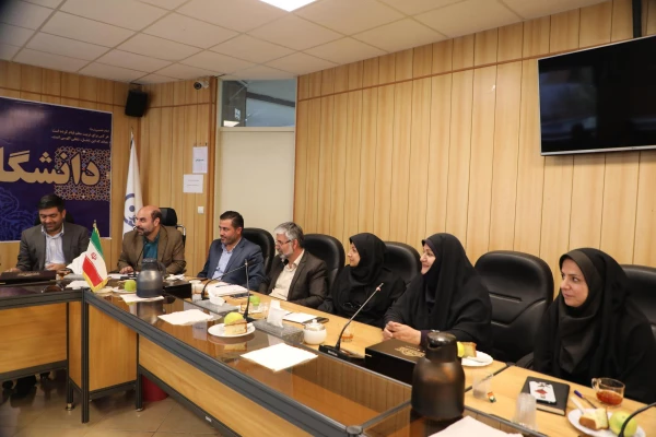 به مدد همدلی وتلاش همکاران ارجمند ، شاهد کسب توفیقات ارزشمند در دانشگاه هستیم

 4