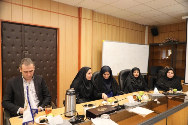 به مدد همدلی وتلاش همکاران ارجمند ، شاهد کسب توفیقات ارزشمند در دانشگاه هستیم

 8