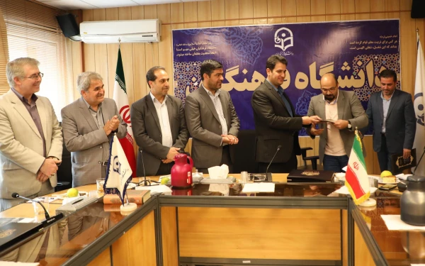 به مدد همدلی وتلاش همکاران ارجمند ، شاهد کسب توفیقات ارزشمند در دانشگاه هستیم

 10