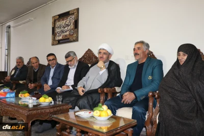 با حضور مشاور ریاست دانشگاه فرهنگیان کشور انجام شد:

تقدیر از ایثارگران و خانواده معظم شهدای دانشگاه فرهنگیان استان اصفهان