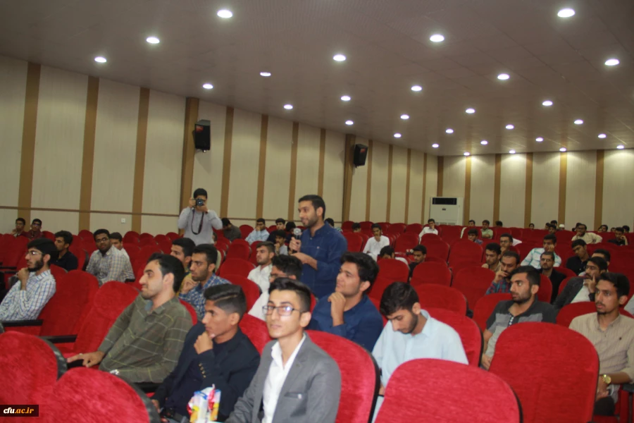 به مناسبت هفته وحدت و میلاد پیام آور وحی  و با حضور علمای تشیع و تسنندر دانشگاه فرهنگیان هرمزگان  برگزار گردید
همایش نقش نخبگان در تقویت وحدت اسلام در گام دوم انقلاب 3