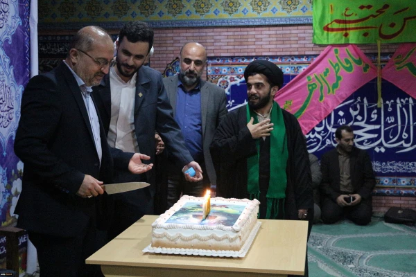 زندگی پیامبر شناسنامه دین اسلام و شناسنامه عملیاتی اسلام است. 8