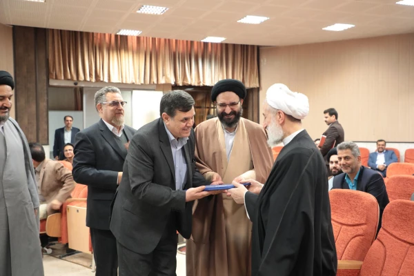 آیت الله صدیقی، امام جمعه موقت تهران 6