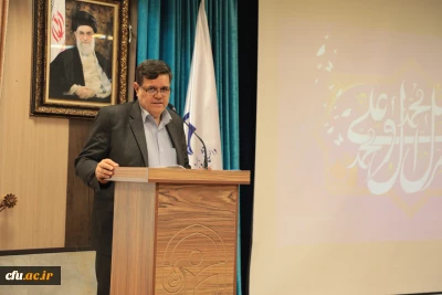 دکتر خنیفر در جشن میلاد پیامبر اعظم(ص) و حضرت امام جعفر صادق(ع): 

حضرت محمد (ص) بزرگترین مرد جهادِ صلح طلب بود که دارای بصیرت متعالی است