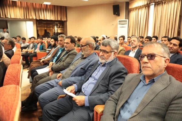 حضرت محمد (ص) بزرگترین مرد جهادِ صلح طلب بود که دارای بصیرت متعالی است 9