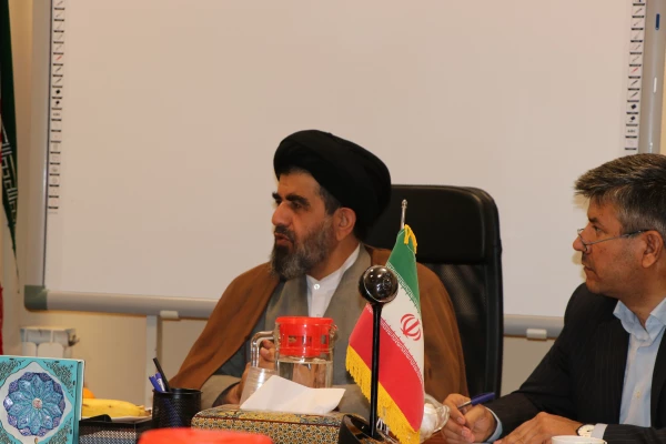 تنها میسر ورود به آموزش و پرورش باید دانشگاه فرهنگیان باشد