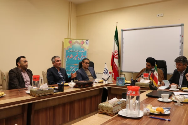 تنها میسر ورود به آموزش و پرورش باید دانشگاه فرهنگیان باشد