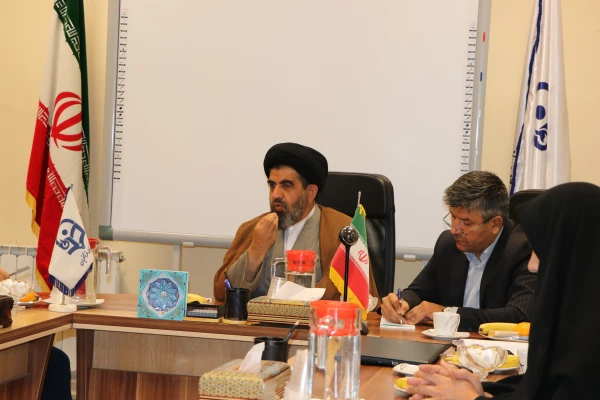 تنها میسر ورود به آموزش و پرورش باید دانشگاه فرهنگیان باشد