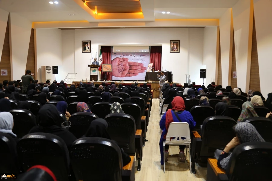 جشنواره ملی شعر دانشجویی جهاد دانشگاهی در پردیس امام خمینی (ره) گرگان برگزار شد.
 5