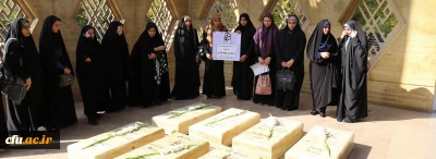 به مناسبت هفته قرآن و عترت برگزار شد

غبارروبی مزار مطهر شهدای گمنام و تجدید میثاق با آرمان های انقلاب اسلامی ایران