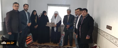 به مناسبت هفته وحدت

سرپرست دانشگاه فرهنگیان گلستان با خانواده شهید یوسف پرنیان دیدار کرد