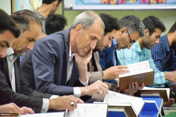 برگزاری محفل انس با قرآن در دانشگاه فرهنگیان استان ایلام